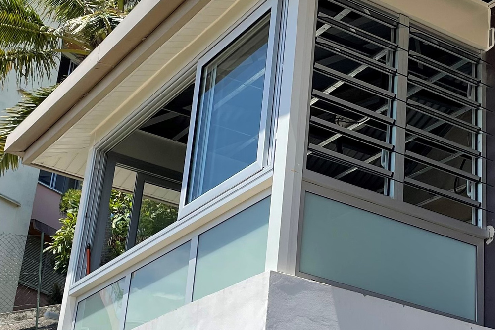 Fermeture de terrasse avec jalousie, fenêtre, chassis fix-Aprés